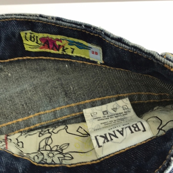 💕x3HP💕Blank NYC denim shorts - Picture 6 of 7